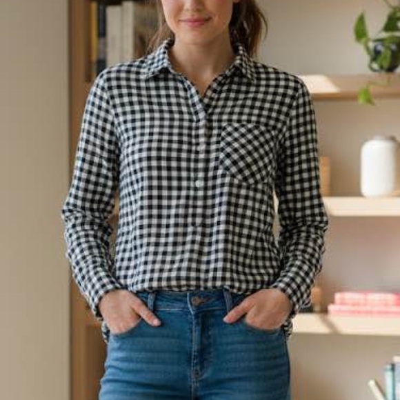 Merona Tops - Merona Gingham Plaid Button Down Shirt S with Pocket EUC